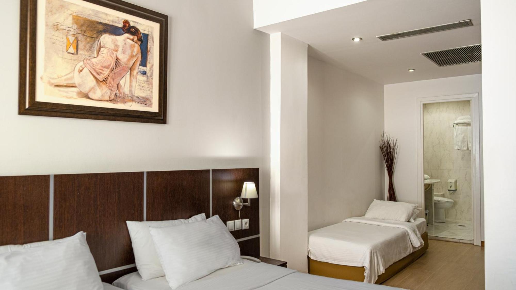 Blue Sea Hotel Alimos Dış mekan fotoğraf